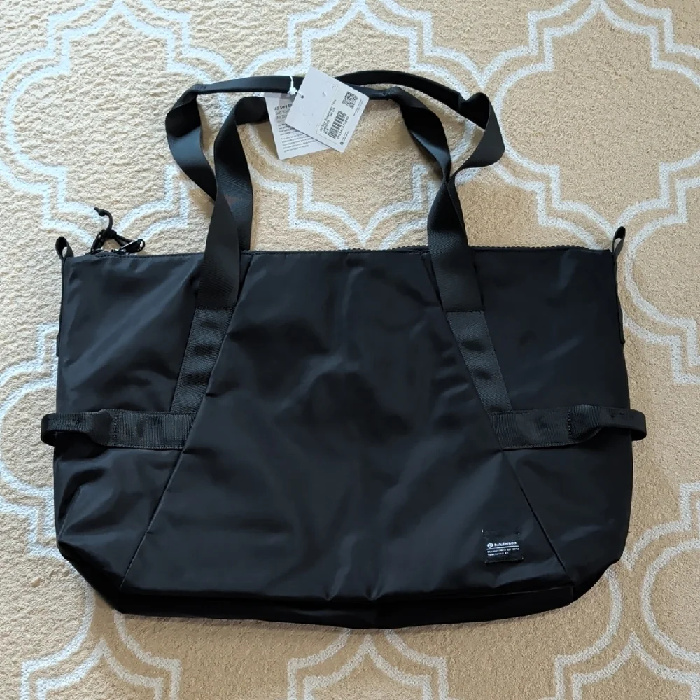 Lululemon All Day Essentials Tote Black NWT - Picture 4 of 13